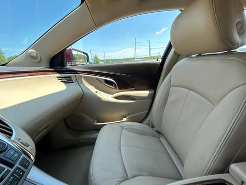 Used 2010 Buick LaCrosse CXL w/ Luxury Package FWD image 28