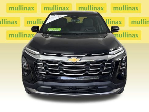 Used 2025 Chevrolet Equinox LT w/ Safety and Technology Package FWD image 14
