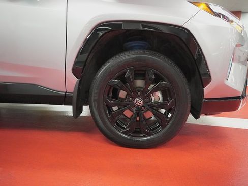 Used 2025 Toyota RAV4 XSE w/ Advanced Technology Package image 30