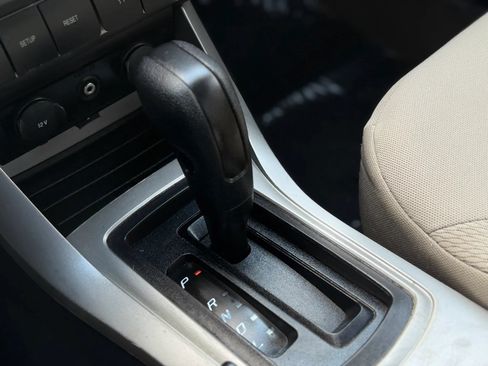 Used 2010 Ford Focus S FWD image 19