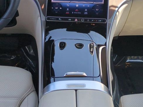 Used 2023 Mercedes-Benz GLC 300 4MATIC image 17