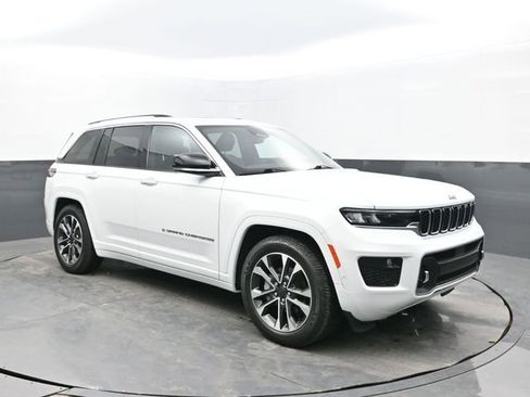Used 2023 Jeep Grand Cherokee Overland image 7