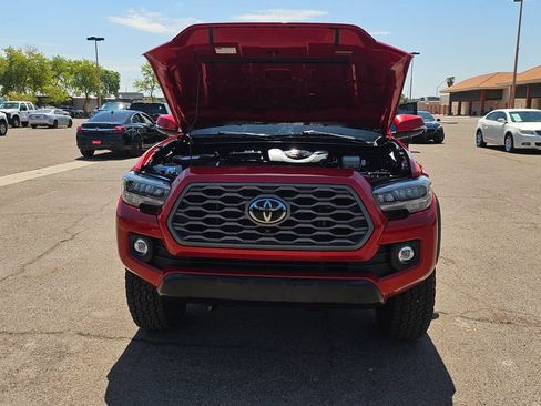Used 2022 Toyota Tacoma TRD Off-Road AWD/4WD image 39