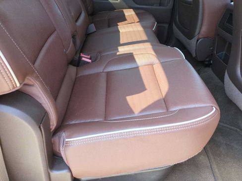 Used 2014 Chevrolet Silverado 1500 High Country w/ High Country Premium Package AWD/4WD image 26