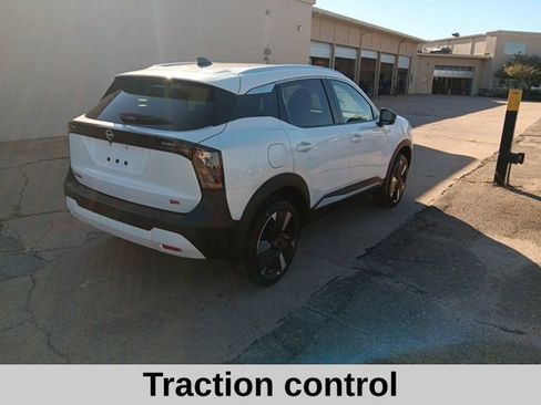 New 2026 Nissan Kicks SR image 4