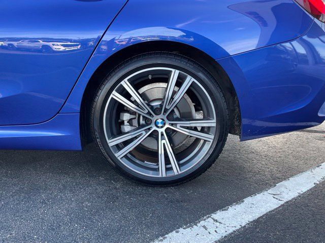Used 2020 BMW 330i xDrive Sedan w/ M Sport Package AWD/4WD image 35