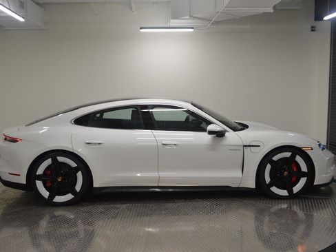 Used 2025 Porsche Taycan 4S AWD/4WD image 8