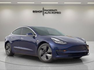 Used 2018 Tesla Model 3 Long Range video 1