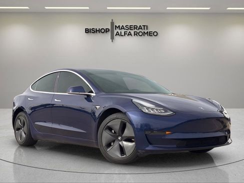 Used 2018 Tesla Model 3 Long Range image 1