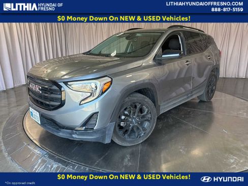 Used 2020 GMC Terrain SLE w/ Elevation Edition FWD image 1