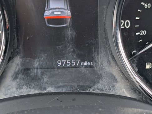 Used 2019 Nissan Rogue SV FWD image 20