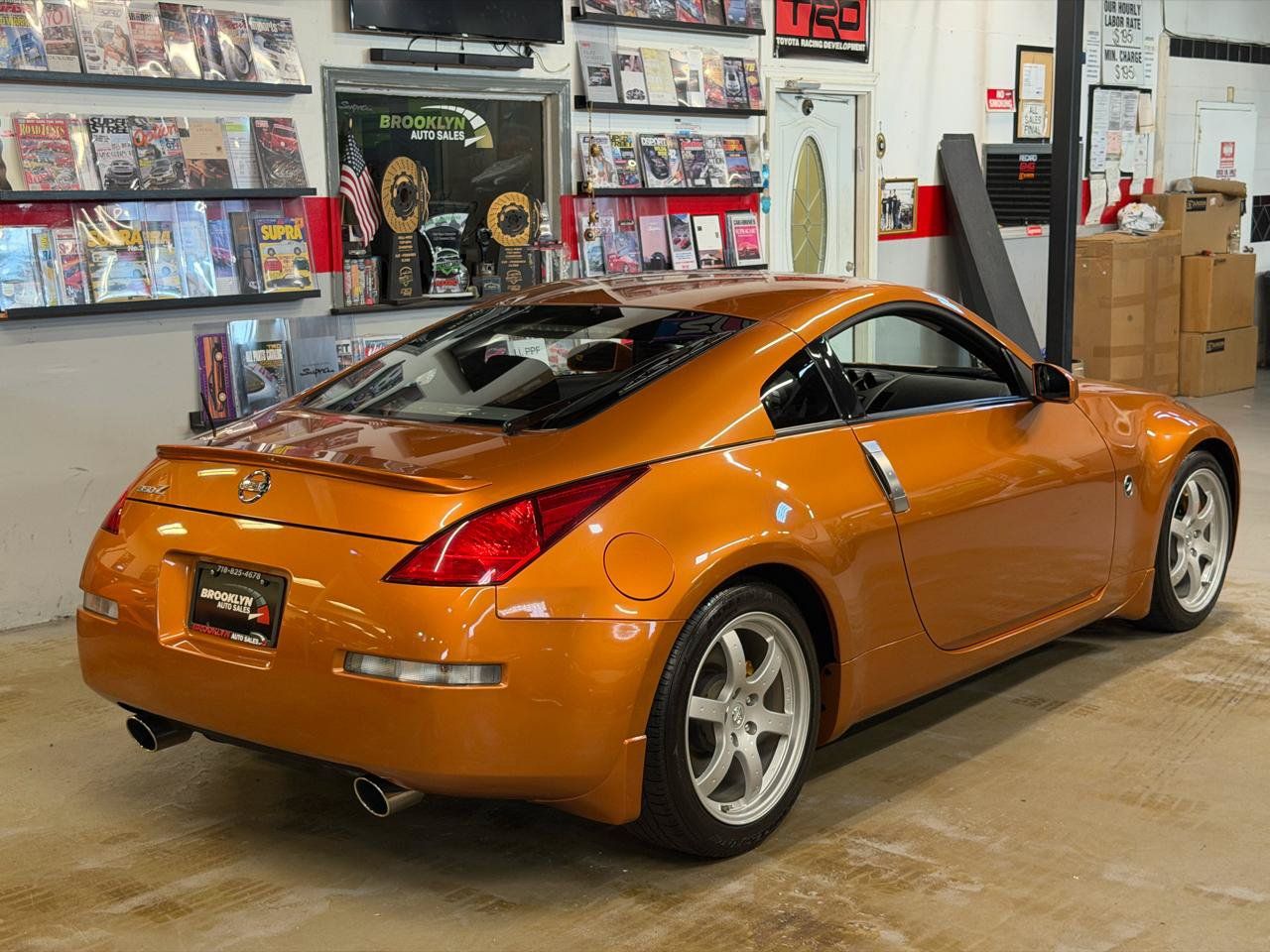 Used 2003 Nissan 350Z Track RWD image 6