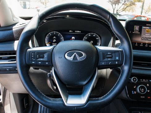 Used 2023 INFINITI QX60 Sensory w/ Vision Package AWD/4WD image 15