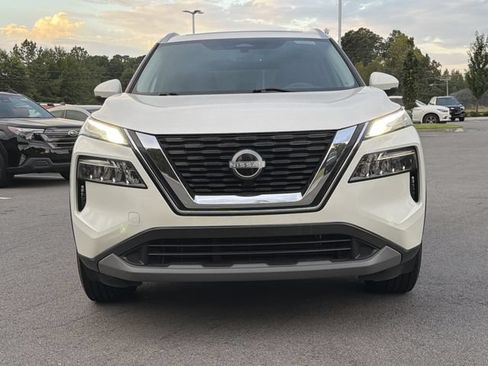 Used 2023 Nissan Rogue SV w/ SV Premium Package FWD image 8