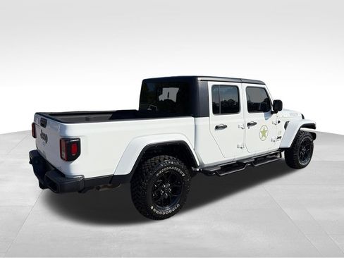 Used 2021 Jeep Gladiator Sport AWD/4WD image 6