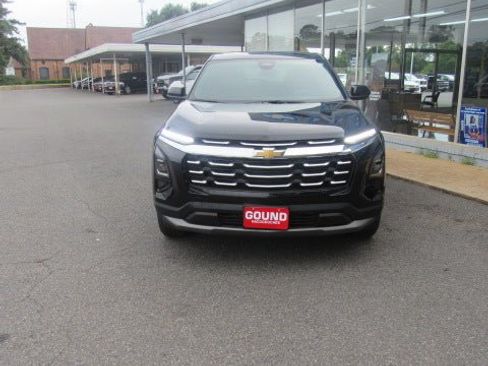 Used 2026 Chevrolet Equinox LT AWD/4WD image 3