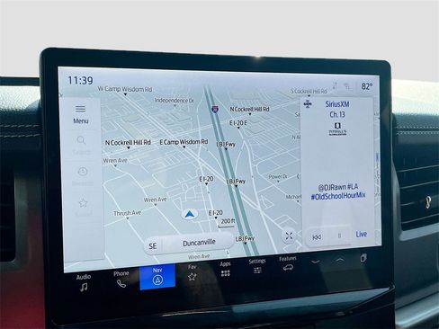 Used 2024 Ford Expedition Max XLT image 13