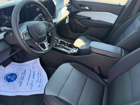 New 2026 Chevrolet Trax LT w/ Driver Confidence Package FWD image 16