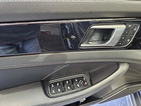 Used 2023 Porsche Panamera w/ Premium Package RWD image 13