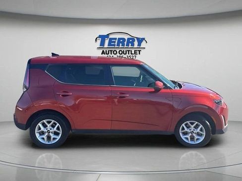 Used 2024 Kia Soul LX w/ Option Group 015 image 1