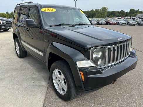 Used 2012 Jeep Liberty Limited Jet w/ Comfort/Convenience Group AWD/4WD image 3