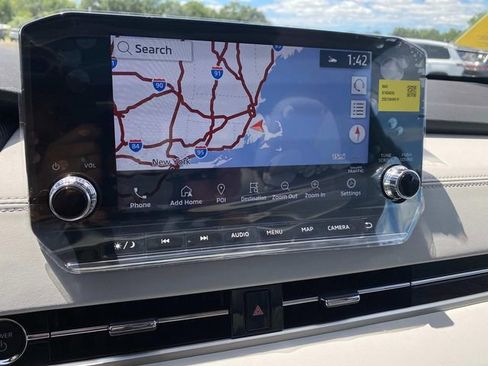 New 2025 Mitsubishi Outlander 4WD Plug-In Hybrid image 12