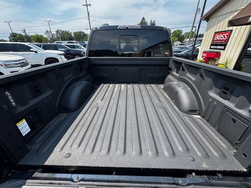 Used 2025 Ford F150 Raptor AWD/4WD image 44