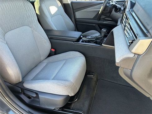 Used 2025 Toyota Camry LE image 11