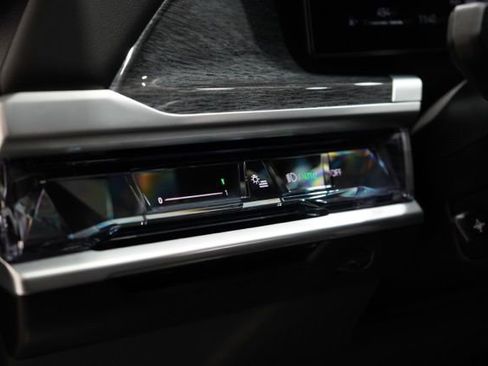 Used 2025 BMW 740i xDrive 740i xDrive image 21