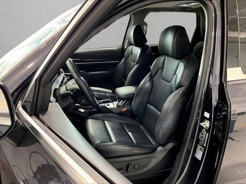 Used 2025 Kia Telluride S FWD image 27