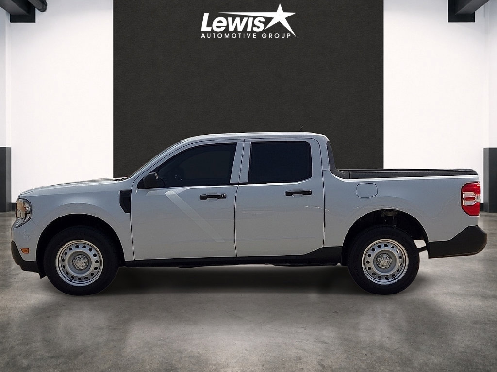 Used 2025 Ford Maverick XL w/ Equipment Group 102A AWD/4WD image 2