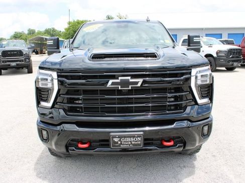 Used 2025 Chevrolet Silverado 2500 LT w/ Trail Boss Package AWD/4WD image 2