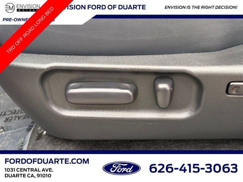 Used 2022 Toyota Tacoma TRD Off-Road image 18