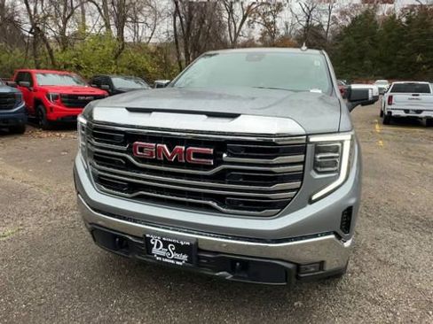 New 2026 GMC Sierra 1500 SLT w/ SLT Convenience Package image 3