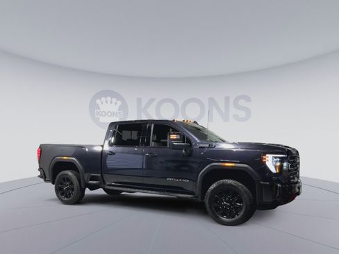 Used 2024 GMC Sierra 3500 AT4 w/ AT4 Premium Plus Package image 2