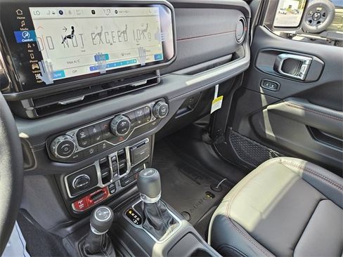 New 2025 Jeep Wrangler Rubicon w/ Technology Group image 9