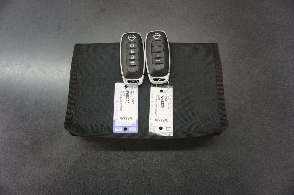 Used 2024 Nissan Rogue SL w/ SL Premium Package FWD image 19