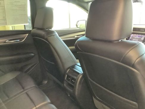 Used 2024 Cadillac XT5 Luxury AWD/4WD image 17