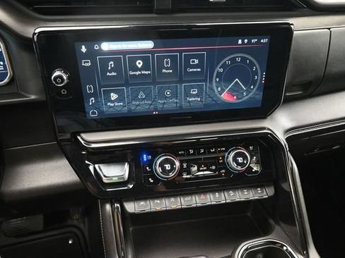 Used 2023 GMC Sierra 1500 AT4X AWD/4WD image 8