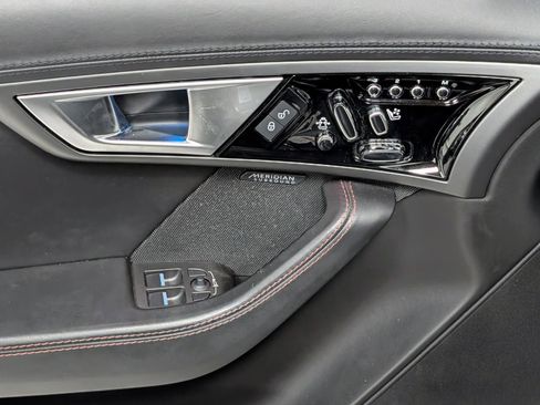 Used 2017 Jaguar F-TYPE S RWD image 22