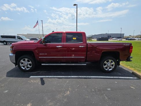 Used 2019 Chevrolet Silverado 2500 LTZ w/ Duramax Plus Package AWD/4WD image 10