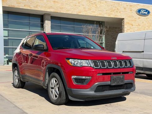 Used 2018 Jeep Compass Sport image 19