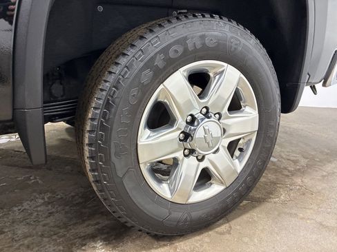 Used 2020 Chevrolet Silverado 2500 LTZ w/ LTZ Premium Package image 12