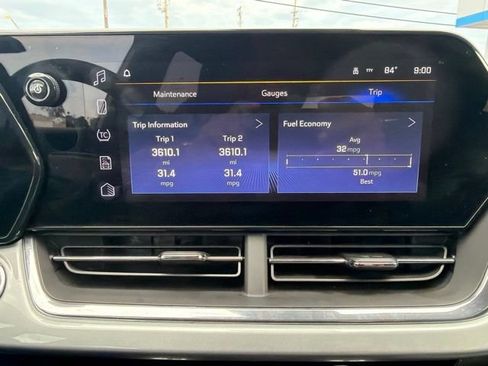 Used 2025 Chevrolet Trax LT FWD image 51