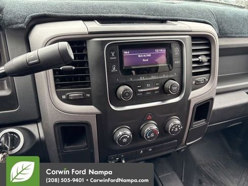 Used 2018 RAM 2500 Tradesman w/ Chrome Appearance Group AWD/4WD image 11