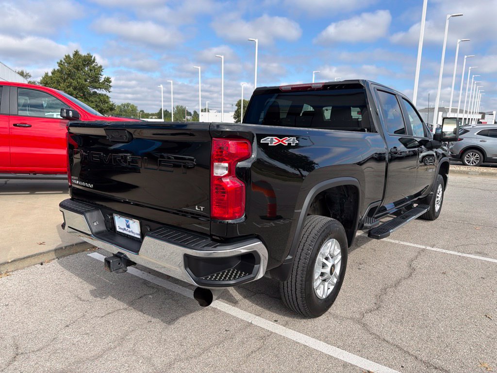 Used 2026 Chevrolet Silverado 2500 LT AWD/4WD image 3