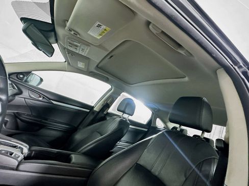 Used 2016 Honda Civic Touring image 26