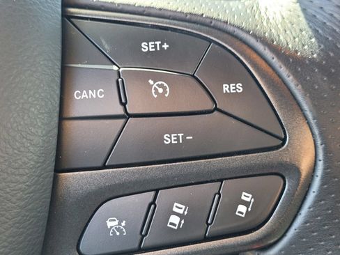 Used 2025 Dodge Durango GT AWD/4WD image 26