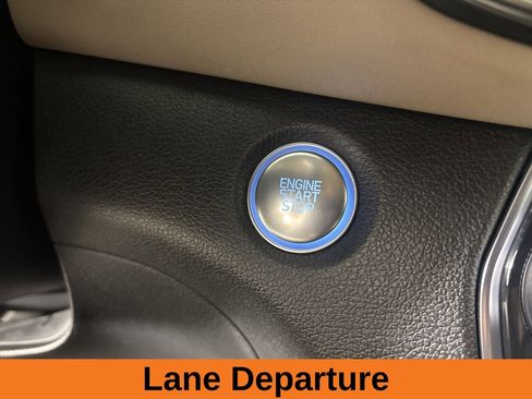 Used 2020 Hyundai Santa Fe Limited image 17