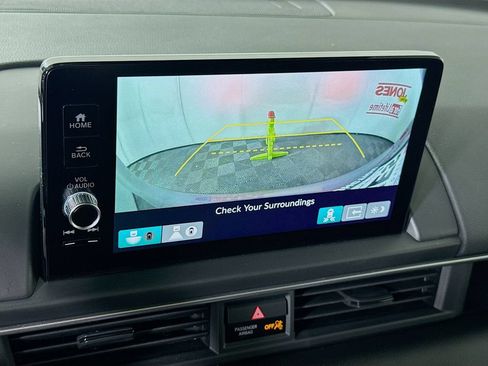 Used 2025 Honda Pilot Elite image 6